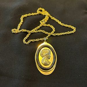 VTG Signed Gold Tone Metal Cameo on thick chain. By Avon, pretty!!